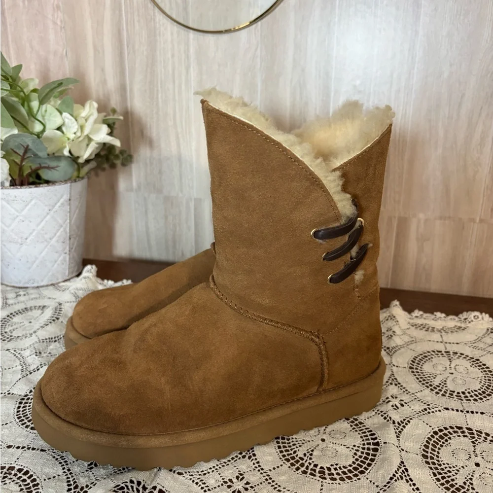 UGG Constantine Satin Ribbon Winter Fur Lined Boots Chestnut Brown Size 7